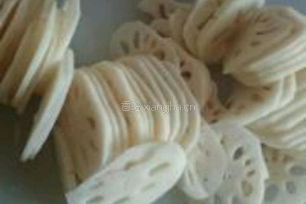 莲藕饺子的做法图解1