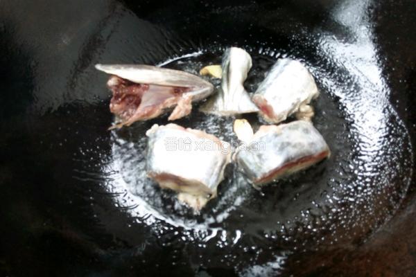 红烧马胶鱼的做法图解4