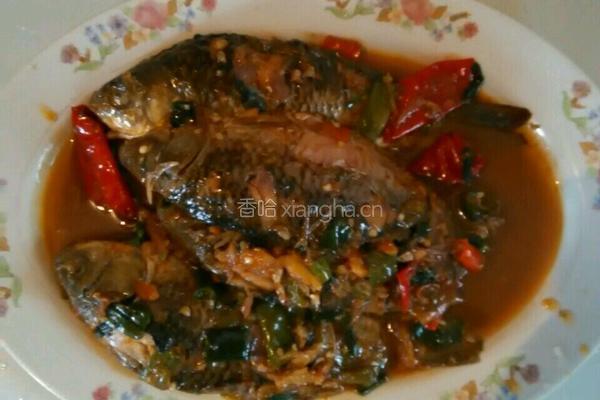 酱烧鲫鱼的做法图解10
