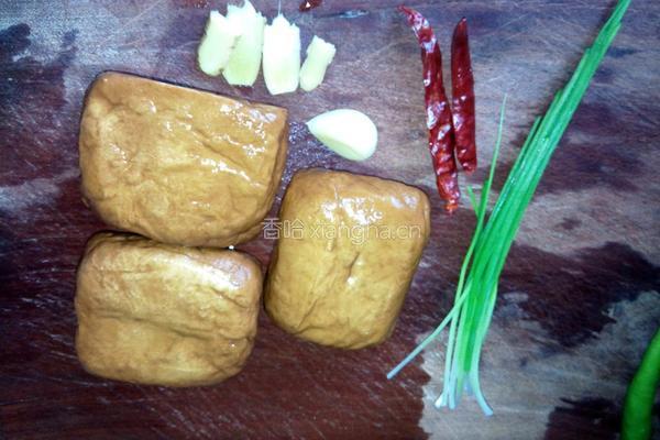 素炒豆干的做法图解1