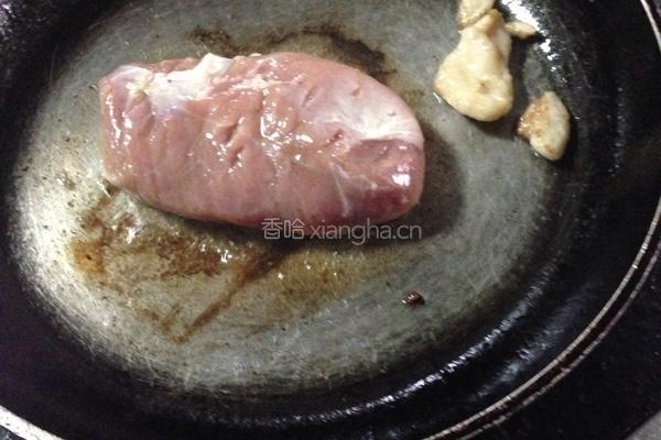 香煎橙味鸭胸配焦糖橙味汁的做法图解12