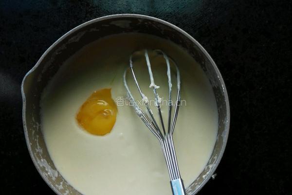 乳酪戚风蛋糕的做法图解5