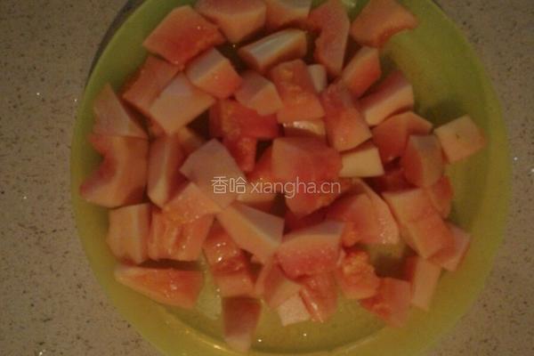 木瓜西米露的做法图解2