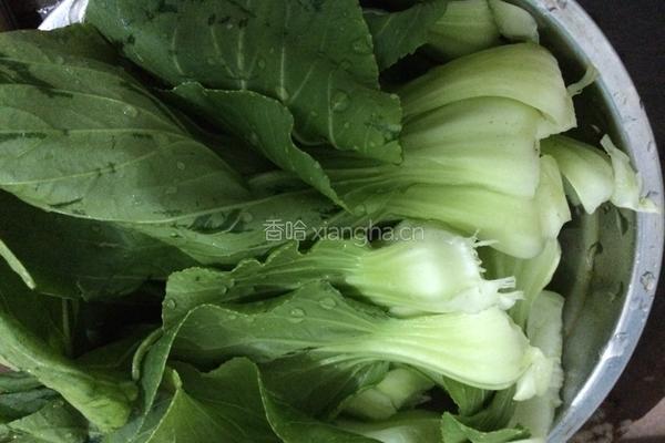 菜心炒牛肉的做法图解1