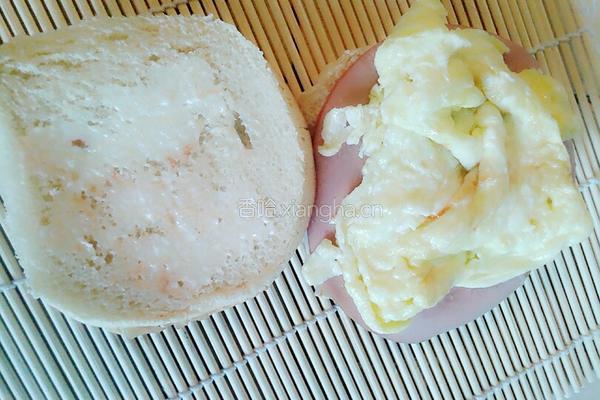 鸡蛋火腿堡的做法图解6