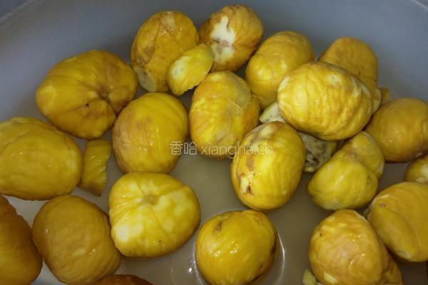 板栗焖鸭的做法图解3