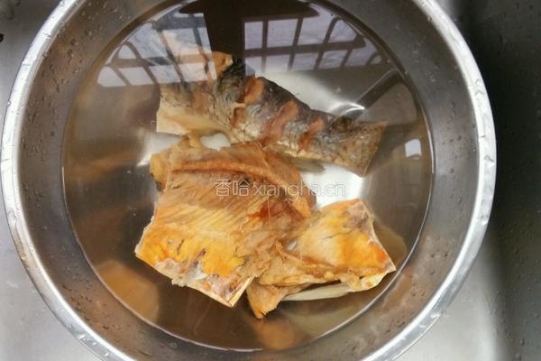酒糟鱼的做法图解1