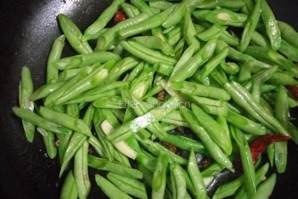 四季豆炒肉丝的做法图解4