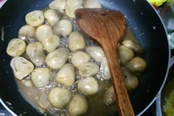草菇炒牛肉的做法图解9