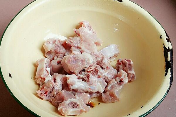 南瓜黄豆排骨汤的做法图解5