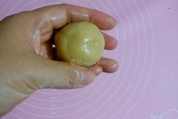 白莲蓉蛋黄广式月饼的做法图解8
