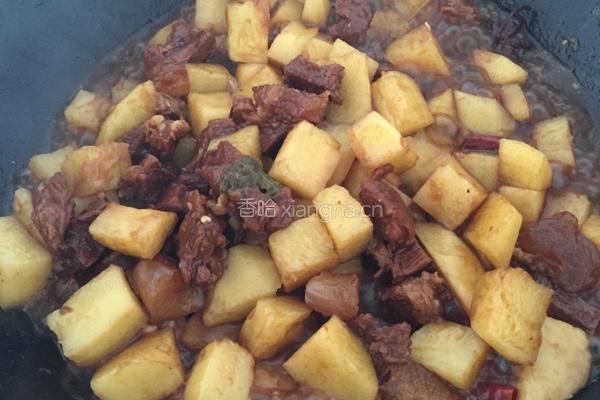 牛肉炖土豆的做法图解5