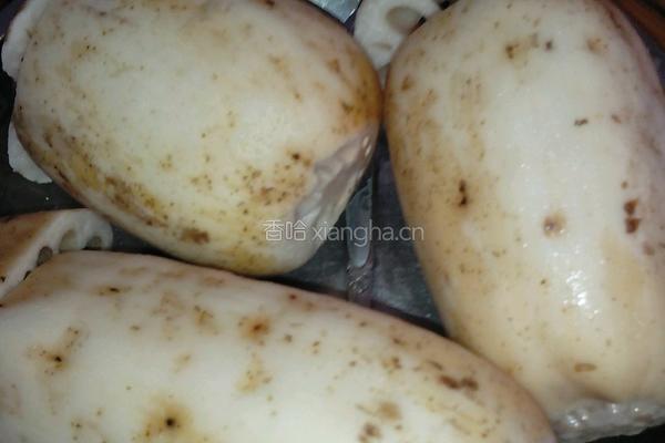 玫瑰花糯米藕的做法图解1