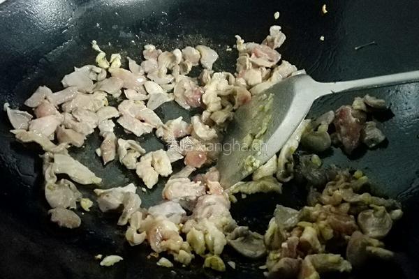 双椒炒鸡肾的做法图解6