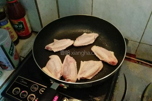 黑胡椒鸡翅的做法图解2