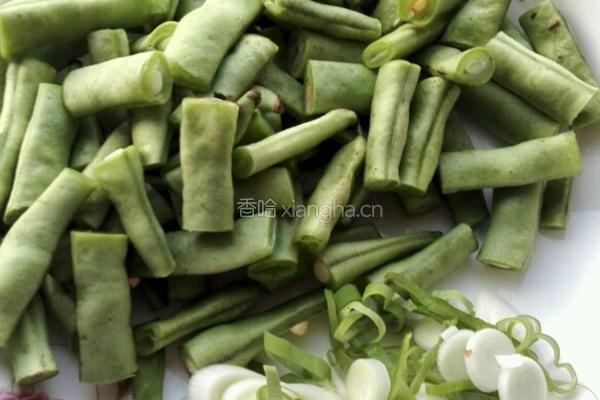 豆角焖面的做法图解3
