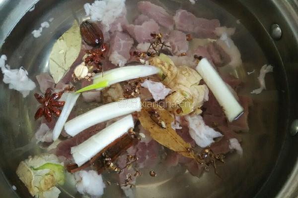 小土豆烧牛肉的做法图解1