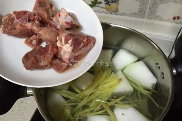 冬瓜蛤蜊排骨汤的做法图解3