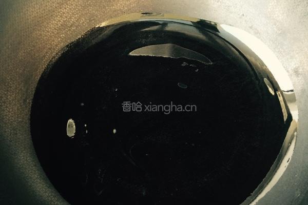 双椒秋葵炒鸡丁的做法图解2
