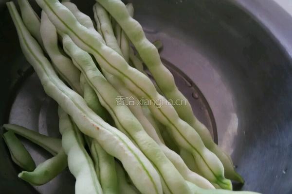炒豆角丝的做法图解1