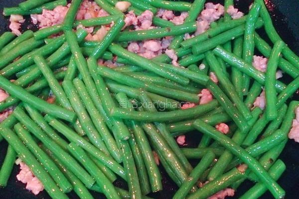肉末豆角的做法图解4
