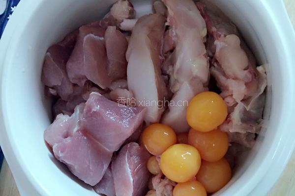 花旗参炖鸡汤的做法图解3