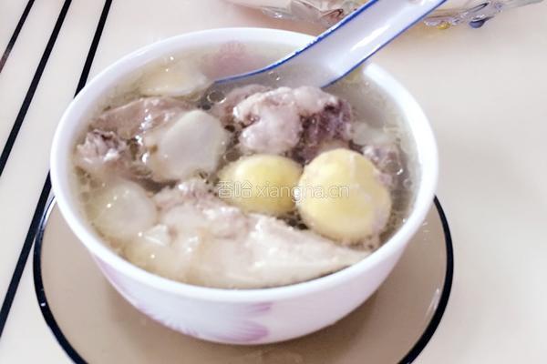 花旗参炖鸡汤的做法图解6