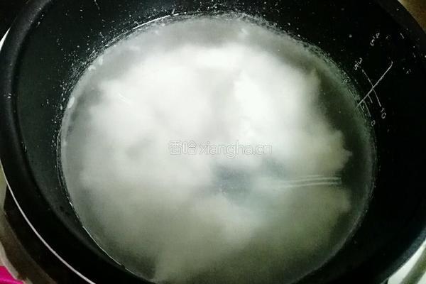 紫薯粥的做法图解3
