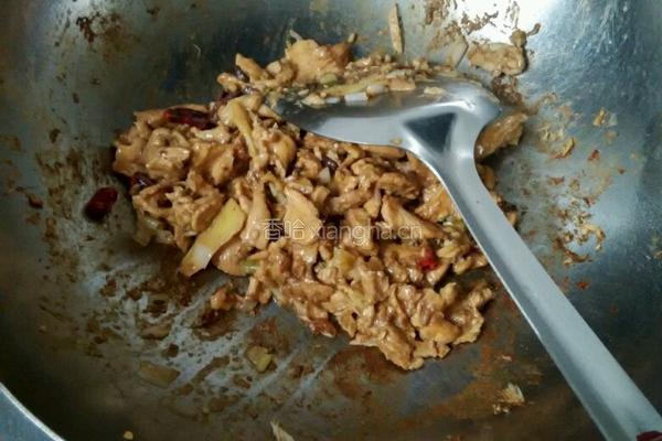 花菜炒肉片的做法图解4