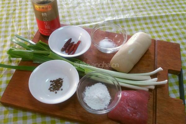 私房菜：素鸡炒肉丝的做法图解1