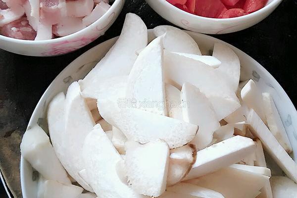 杏鲍菇烧五花肉的做法图解1