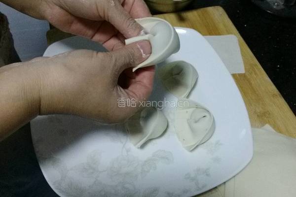 芹菜馅云吞的做法图解5