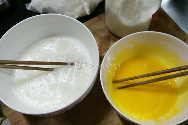 电饭煲蛋糕的做法图解2