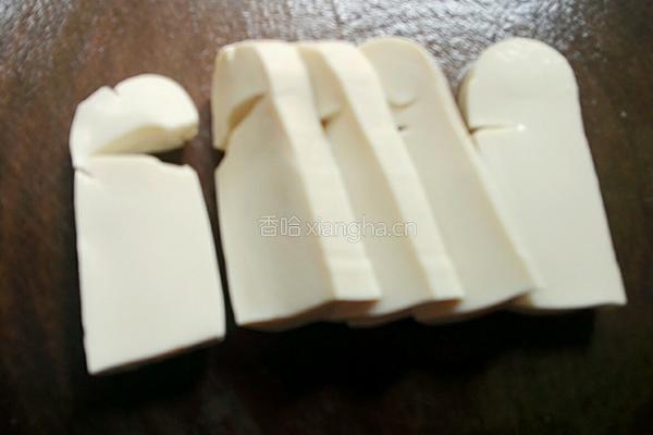 豆腐焖茄子的做法图解2