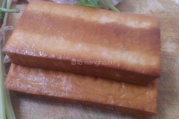 烟熏香干飘香肉的做法图解1