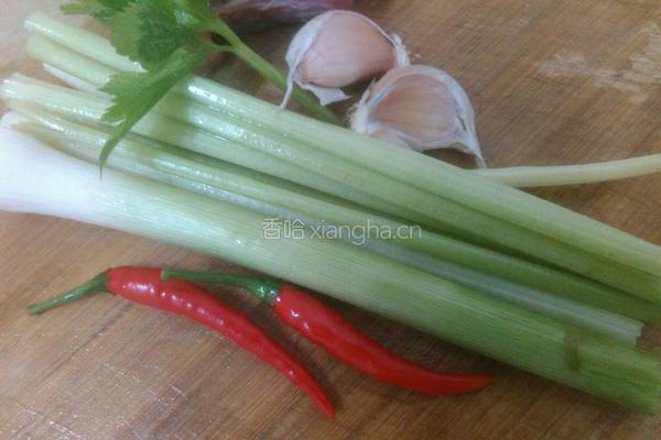 烟熏香干飘香肉的做法图解3