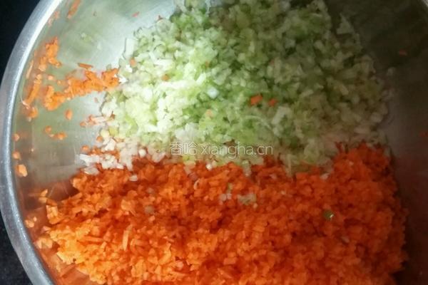 黑面羊肉饺子的做法图解2