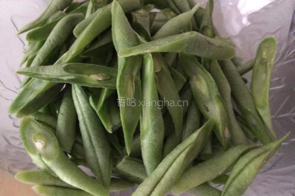 干煸孜然四季豆的做法图解1