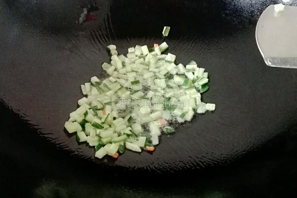 三丁炒米饭的做法图解6