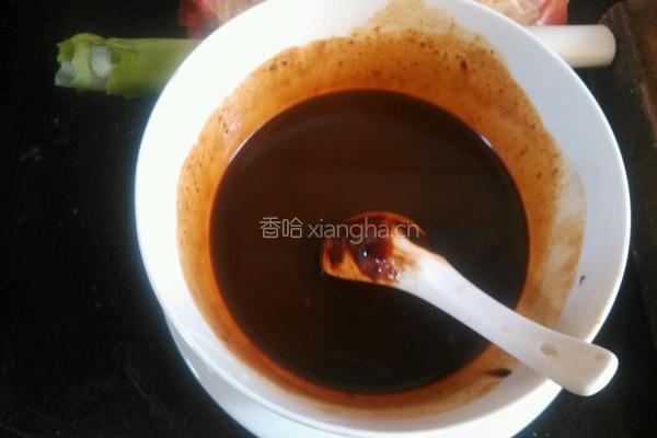 香菇肉丁炸酱面的做法图解4