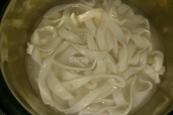 花式拌面镶鱼片的做法图解5