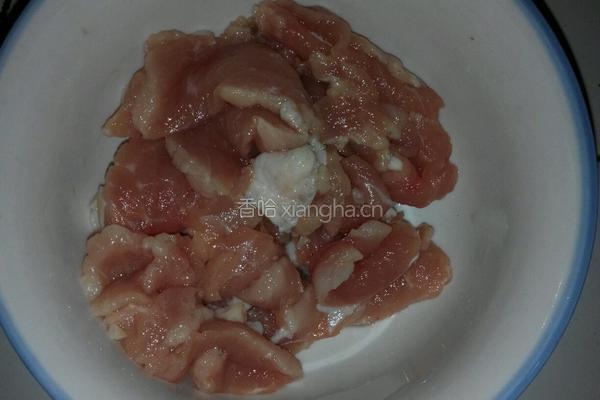 西兰花炒肉的做法图解2