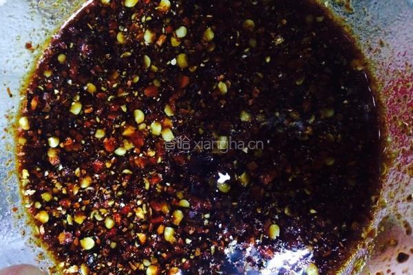 辣炒小鱼干的做法图解5
