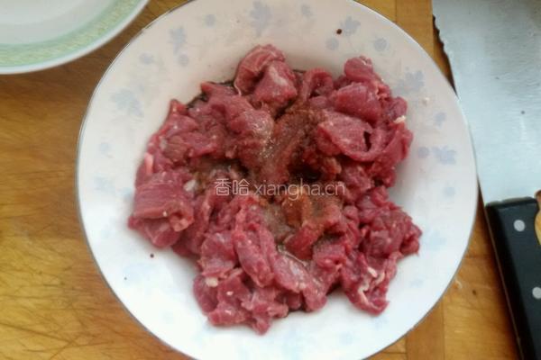 大葱爆牛肉的做法图解2