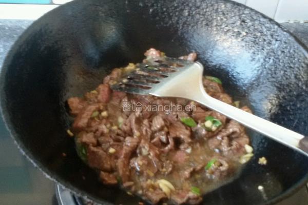 大葱爆牛肉的做法图解3