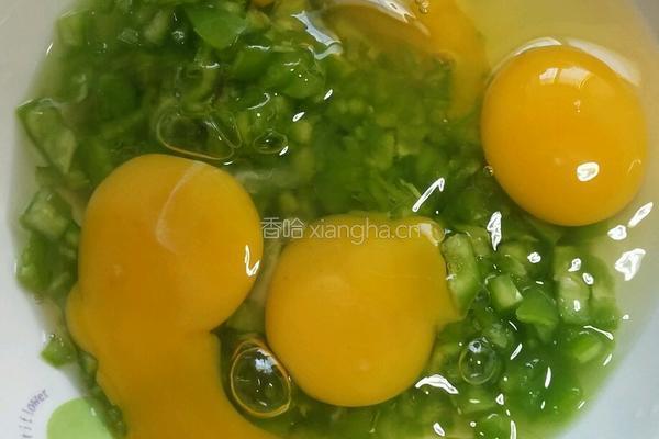 青椒鸡蛋饼的做法图解2