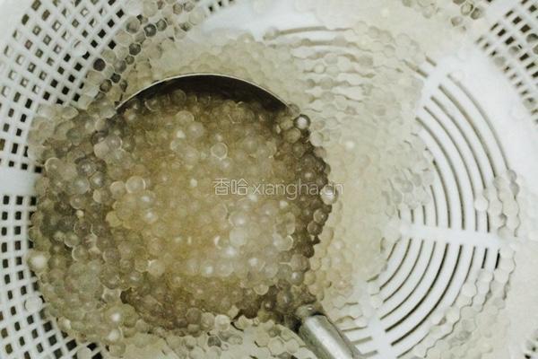 木瓜椰汁西米露的做法图解3