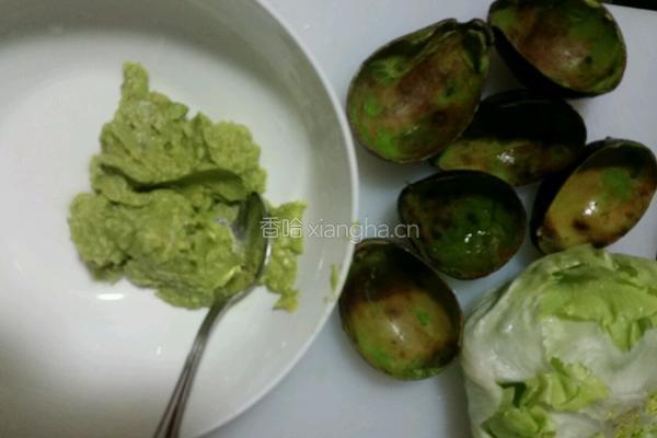 牛油果什菜沙拉的做法图解1