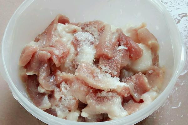 豇豆炒肉的做法图解2