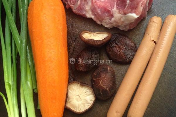 胡萝卜炒饭的做法图解1